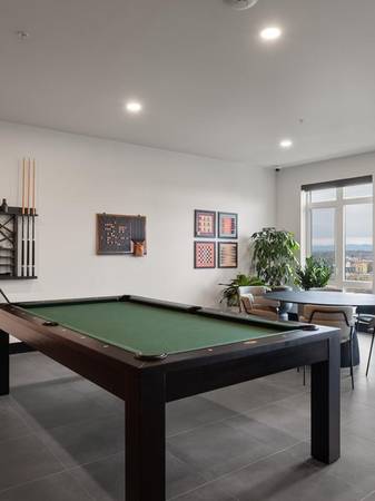 $1,925 / 1br - 550ft2 - Perfect Work-Life Balance in Our Coworking Lounge (First Hill-Central District- DWTN Seattle)64031312336387123
