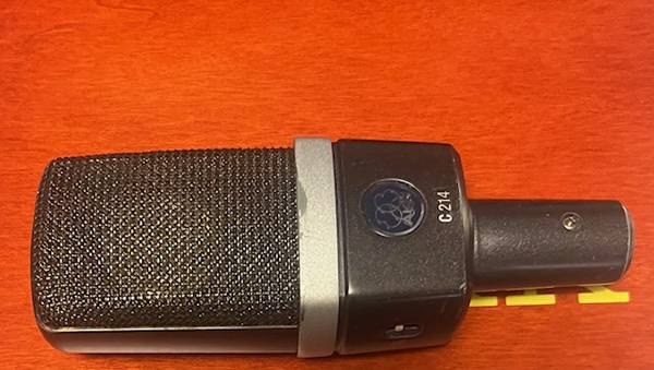 AKG C214 1