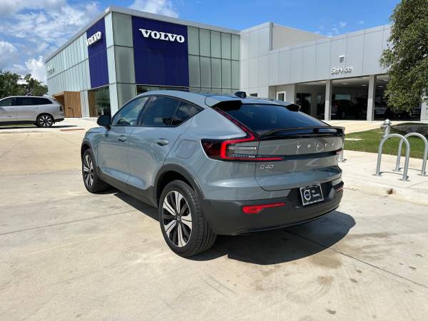2023 Volvo C40 Recharge Pure Electric TWIN PLUS - $37,999 (Volvo Cars Hill Country)63439193652867123