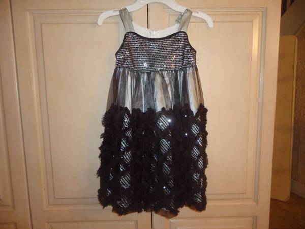 Bonnie Jean Black Sequin Holiday Dress, size 5 1