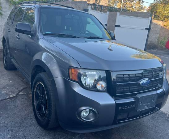 2012 FORD ESCAPE LOW MILES 1
