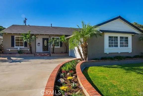 Delightful 2BD/2BA Home with private yard and garage for rent 1