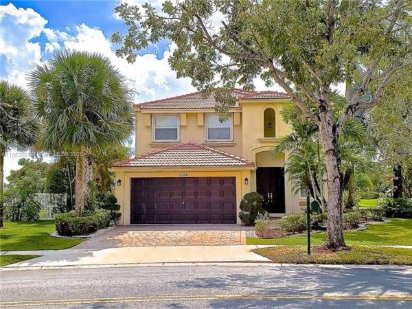 $4,600 / 4br - House for rent 4/3 (Pembroke Pines)63825136016771122