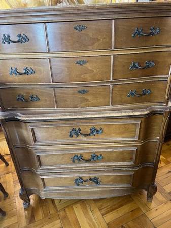 Solid Wood Chest of Drawers w/ 6 Drawers 1