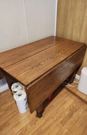 Oak drop leaf table 1