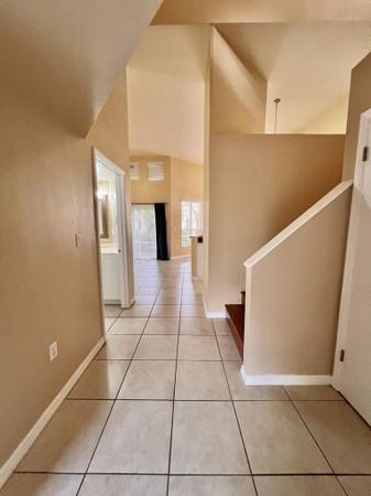 $2,500 / 2br - Beautiful 2-Story 2 Master Bedrooms Condo/Townhome ~ Water included (West Palm Beach - 33417*)64049454246145121