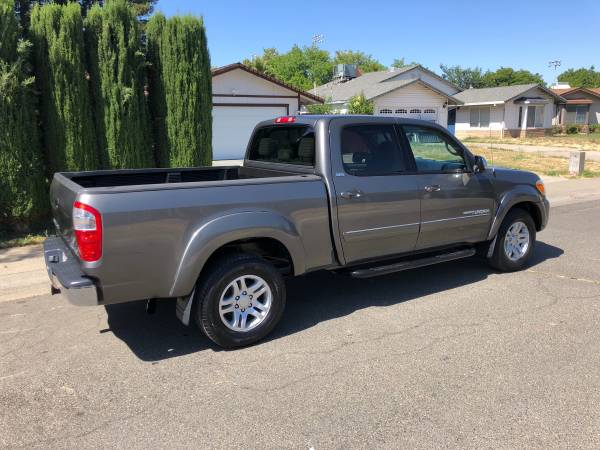 4X4 TOYOTA TUNDRA 4WD CREWCAB and LOW|MILES! IMMACULATE V8 Engine - $18,000 (SACRAMENT0. Cal)63624217552641123