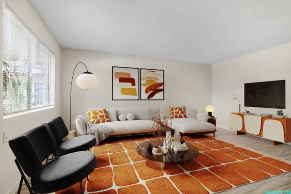 $2,595 / 2br - 875ft2 - VENTURA 2 Bedroom With Hardwood Flooring + 2020 Renovation (Ventura)63800474458115122