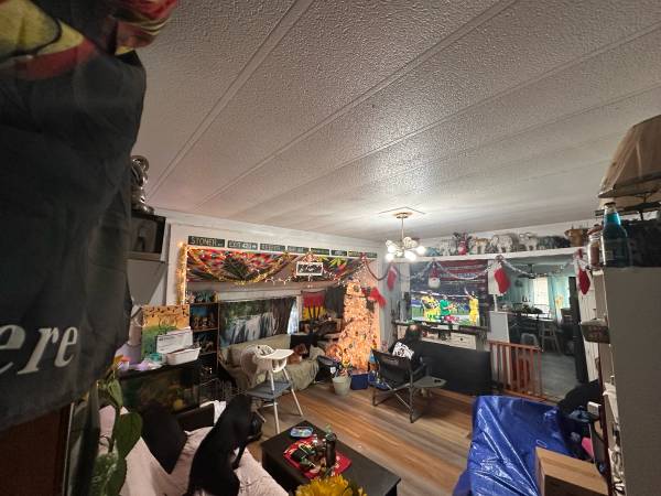 Mobile home
$15,000
                        Geneva Mobile home
$15,000
                        Geneva