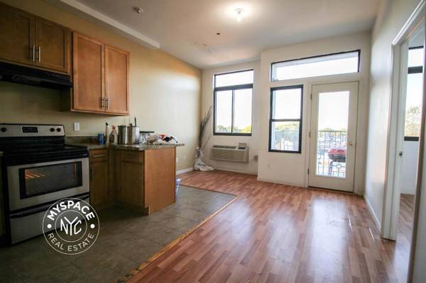 $3,100 / 2br - cheap two bed with W/D in unit!! (bushwick)63689717659777123