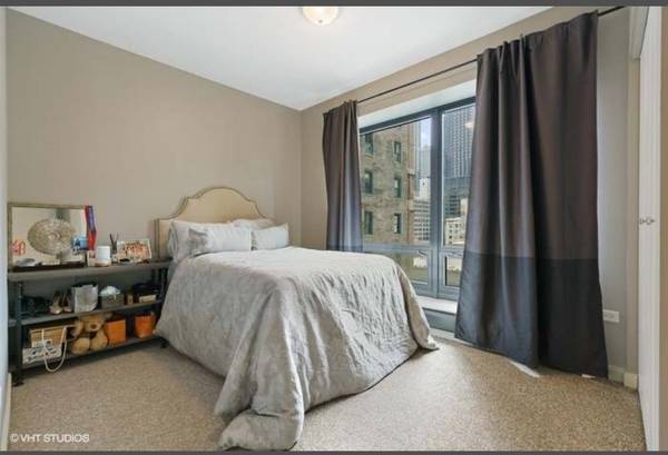 $1,500 / 1br - 1100ft2 - Private Bedroom and Bathroom in A+ Condo Building (Millennium Park)64041642666883120