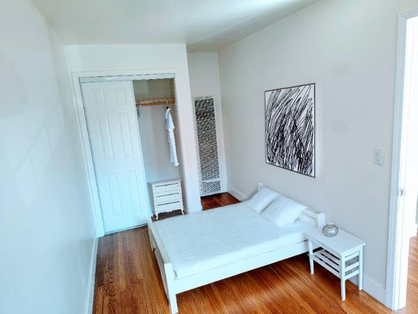 Large remodeled 2 Bed 1 Bath 2 blocks to UC Berkeley campus, dorms, Sh 1