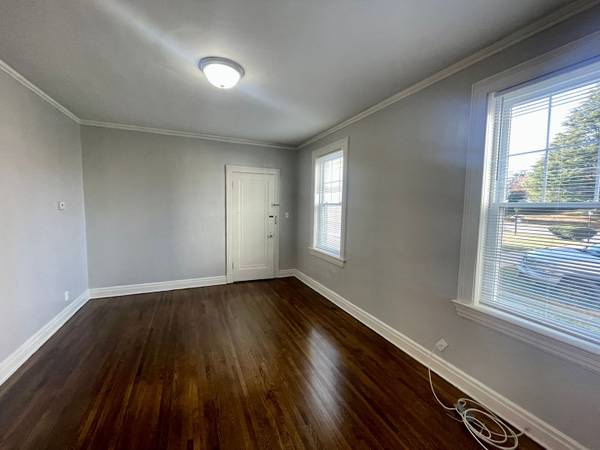 $795 / 1br - Lafayette 1 Bedroom Apartment (3526 Fort Avenue)63851966809091121