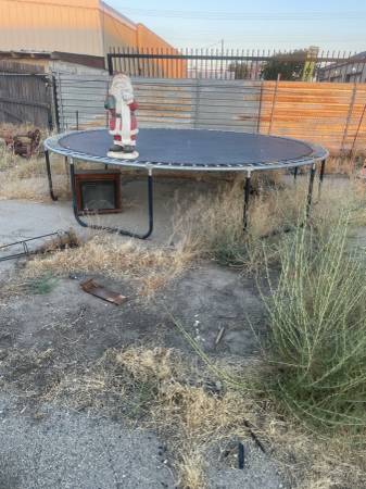 Trampoline 12' 1