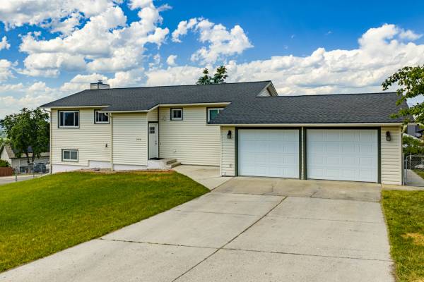$575,000 / 4br - 2424ft2 - Remodeled, Corner Lot, With City Views & Detached Garage (Missoula)63656994016513123