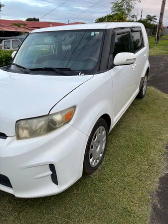 2011 Scion Xb 1