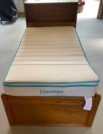 Oak Twin Bed 1