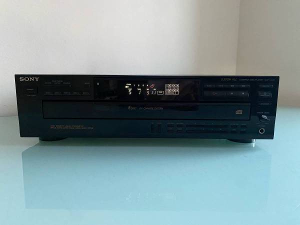 Sony 5-Disc Carousel System CD Made in Japan Model CDP-C445