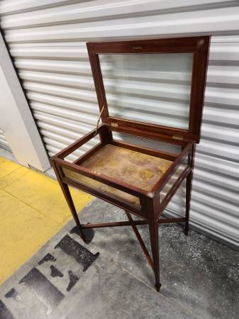 SMALL SQUARE WOOD and GLASS DISPLAY CASE ($80) 1