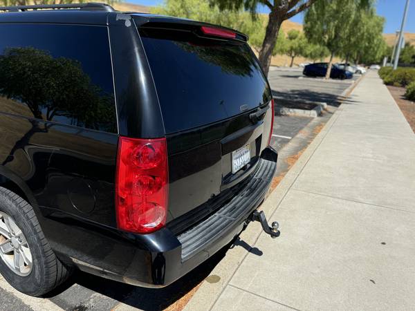 2011 GMC Yukon XL - PRICE REDUCED - $7,500 (dublin / pleasanton / livermore)63477433928323122