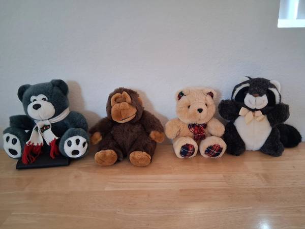 6 Adorable Fluffy Stuffed Animals (Plushies) For Sale!!! 1