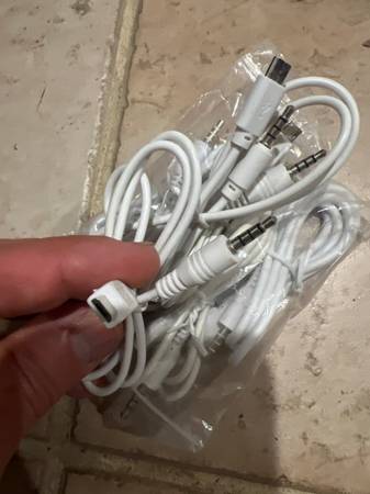 Cable de impresora, HDMI, EVGA o ATA o cable diverso o cable de alimentación de 3 clavijas - $5 (Needham Heights)63470650304387121