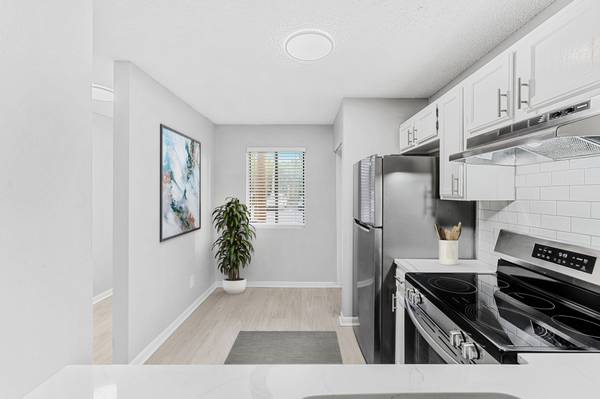 $1,525 / 2br - 1000ft2 - 2 BR • 2 BA • 1,000 ft² – In‑Unit W/D • Pet‑Friendly 🏡🐶 (MELBOURNE,)63823720664193123