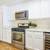 Woodland Hills CA, 2/BD 2.5/BA, In Home Washers and Dryers 10 thumbnail