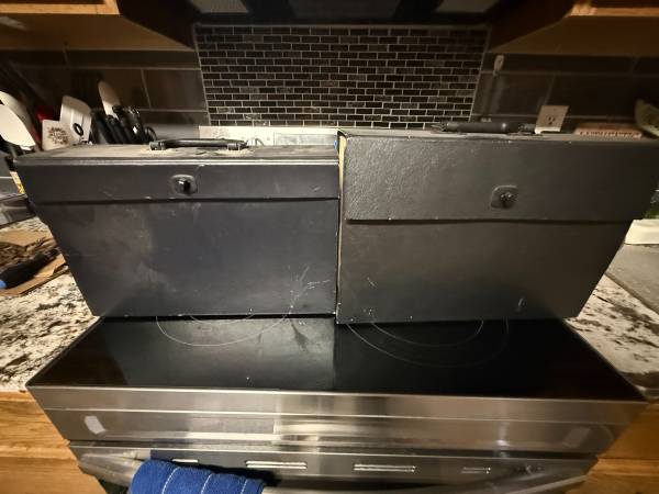 2 Portable File Cases 1