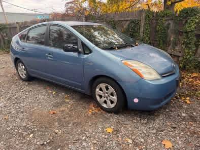 2006 Toyota Prius nav/backup camera 1