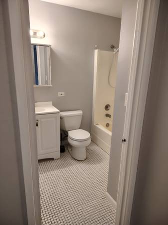 $164,000 / 1 habitación - 800ft2 - 1 Grove Mill Creek Condominio primer piso Listo para mudarse Gran zona (Buffalo Grove)63048488296195122