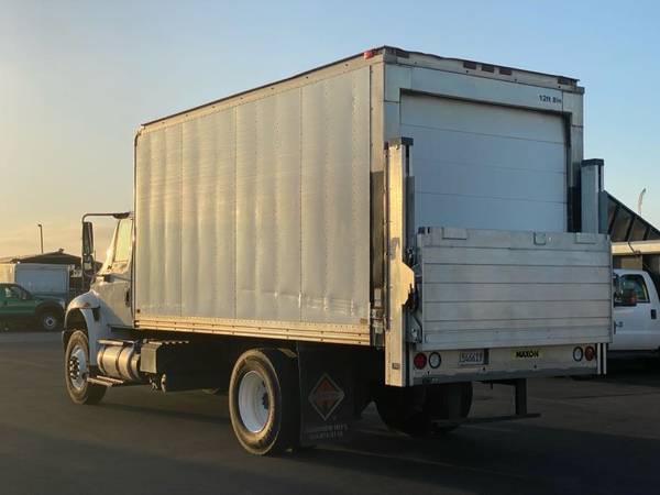 2017 International 4300 SBA 4X2 - Photo 7