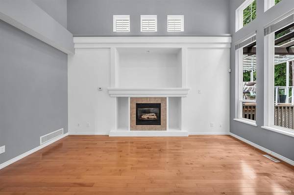 🏡 FULL RENOVATION | Upper Eagle Ridge, Coquitlam | 5 Bed 3 Bath house 1