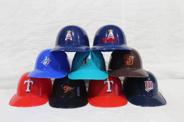 LAICH mini Baseball Replica Helmets 1