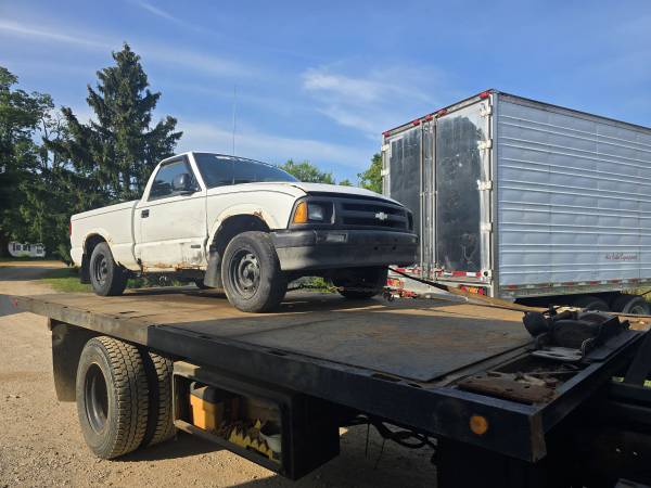 Buying JUNK vehicles 1