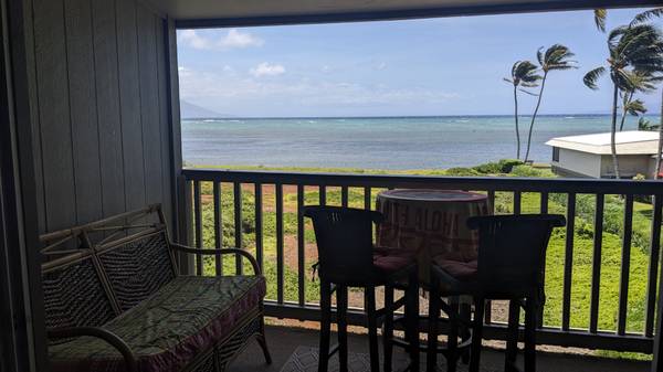 $100 / 2br - MOLOKAI PENTHOUSE OCEANFRONT (East end)63939389341443124