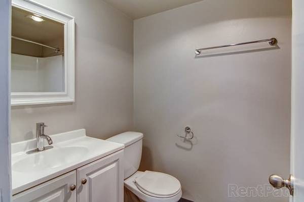 High Ceilings, Window Coverings, Microwave 1