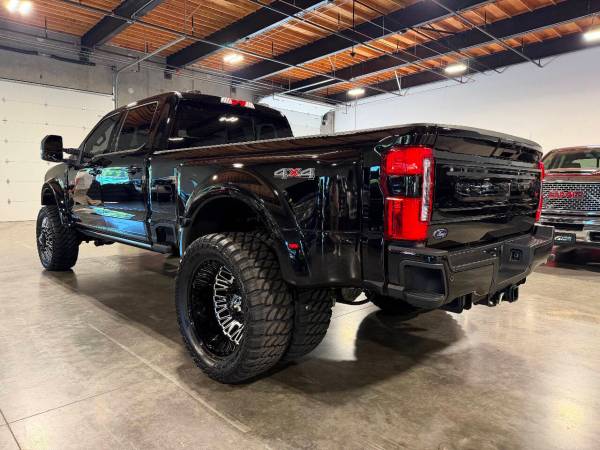 2026 Ford F-450 Super Duty - Photo 2
