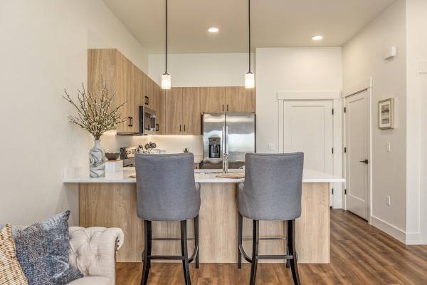 $1,680 / 1br - 565ft2 - Ground Floor One Bedroom With Private Yard! 55+ Community63794895475457123