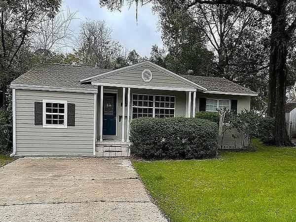$1,000 / 3br - Beautiful 3 bedroom, 1 bath house (Ocala, FL)63693484185603120