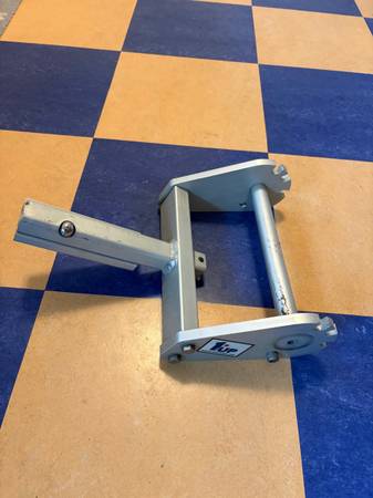 1up Hitch Bar 1