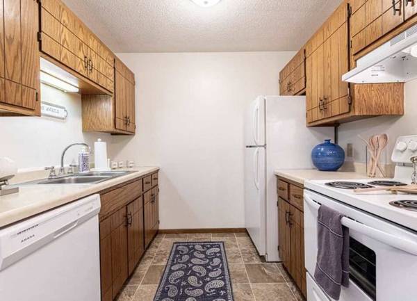 $850 / 1br - 675ft2 - 1BR Cozy Retreat – Comfort in a Vibrant Community (1310 15th Street North, St. Cloud, MN)63988652687874120
