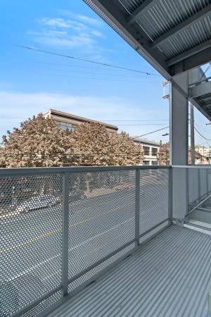 $2,415 / 1br - 670ft2 - Two-Tone Kitchen Cabinets, In the Heart of Capitol Hill, Dishwasher (Capitol Hill)63874306426115123