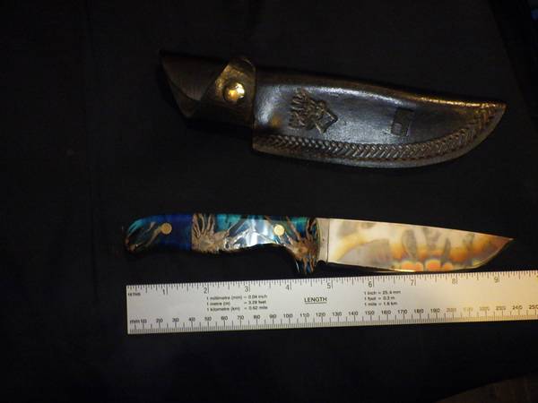 knife,blade,tactical,outdoors,hiking,pine cone,resin,hunting,fishing 1
