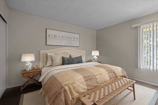 $2,750 / 2br - 1156ft2 - Dishwasher, 24-Hour On Call Emergency Maintenance, Spacious Closets (450 West Foothill Blvd, Pomona, CA)64028081383169121