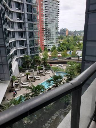 Private room for rent w/ storage locker 1