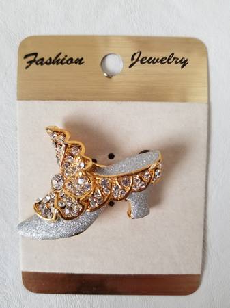 High Heel Brooch 1