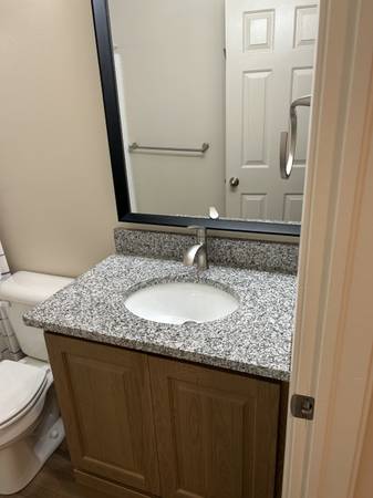$1,300 / 2br - 900ft2 - Clean, Quiet 2 BD 1 BTH (St. George)63932588012418122