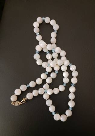 Collares de cuentas de vidrio - $14 (Palmdale)63471261537667122