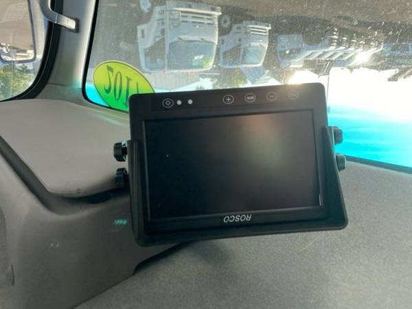 2017 Isuzu NPR HD V8 - Photo 13